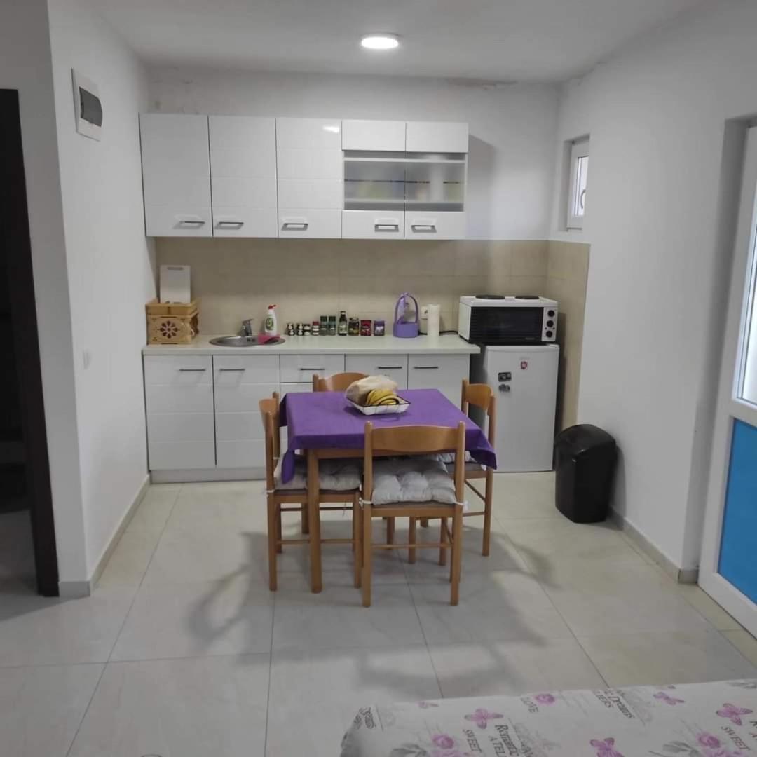 Apartment Pèrutović Sutomore Extérieur photo